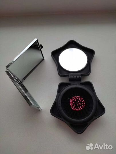 Зеркальце и расчёска складная