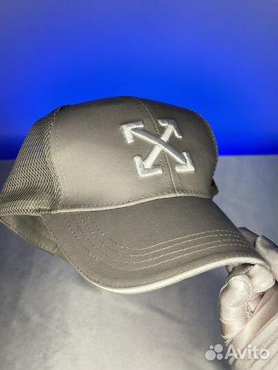 Бейсболка OFF white