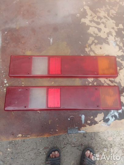 Стекла на задние фонари