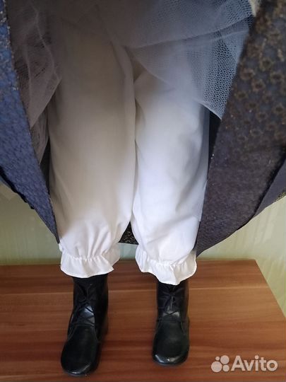 Кукла фарфоровая коллекционная