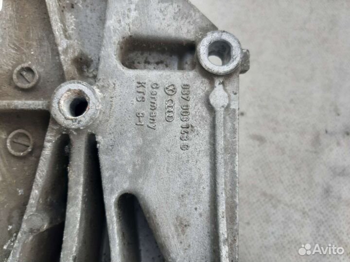 Кронштейн генератора vw passat b4 Golf Mk3