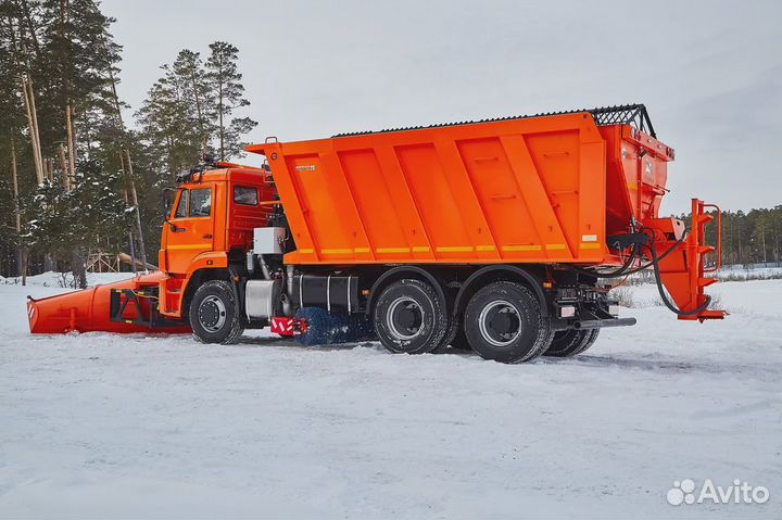 Комбинированная дорожная машина Камаз-6520