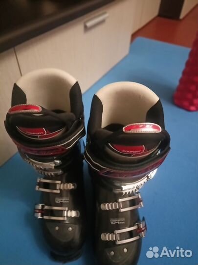 Горнолыжные ботинки atomic 42