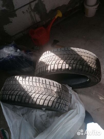 Michelin X-Ice North 3 215/55 R17