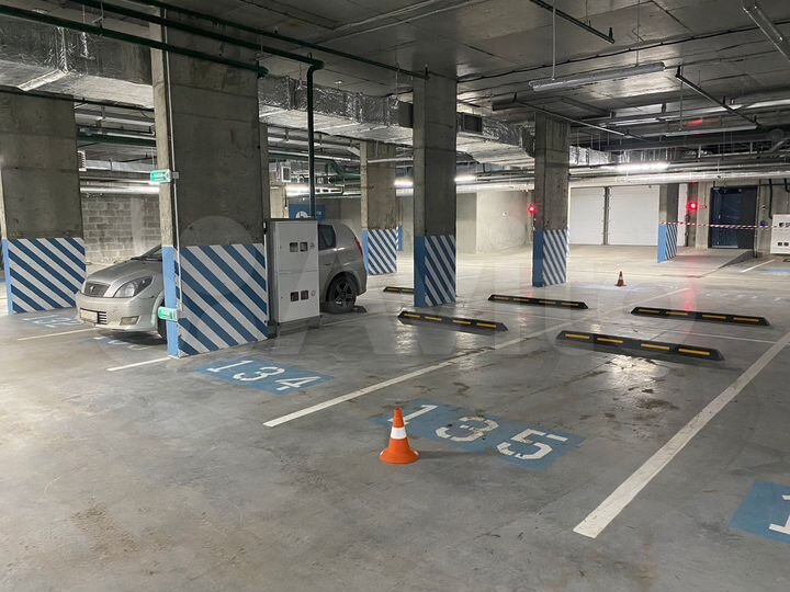 Машиноместо, 14 м²