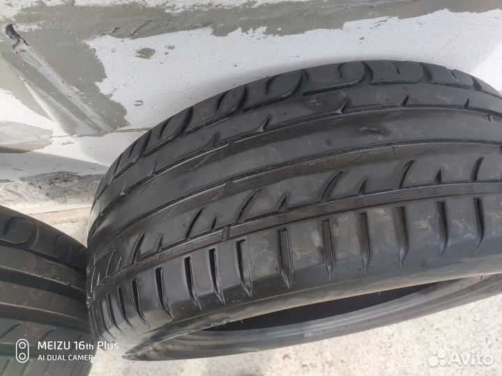 Tigar UHP Ultra High Performance 215/55 R17 98W
