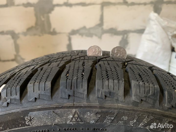 Triangle PL01 225/40 R18 R