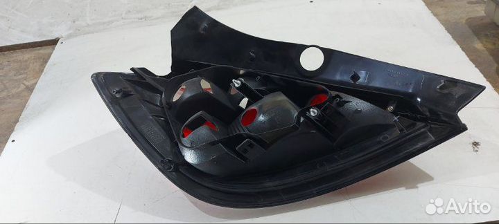 Фонарь задний правый Opel Astra H 2004-2007