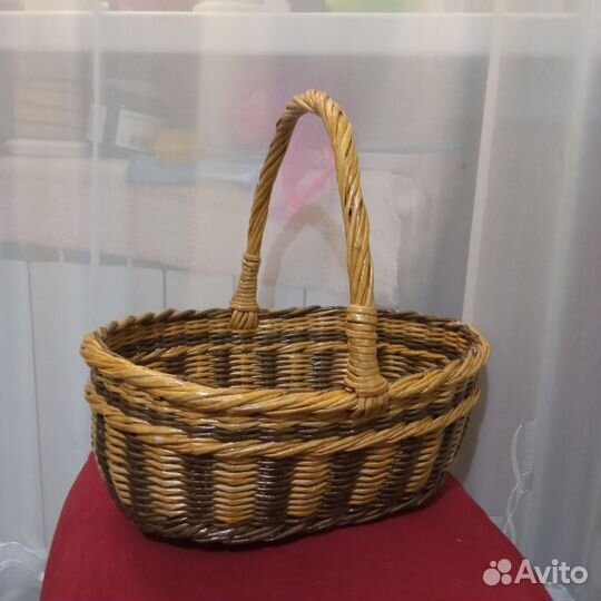 Корзинка плетеная