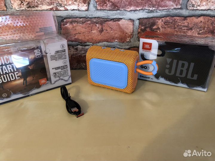 Беспроводная колонка JBL GO 3