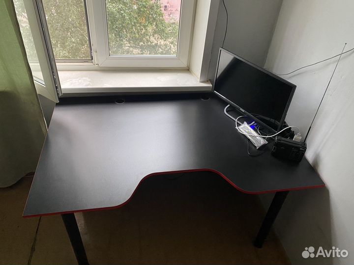 Игровой стол