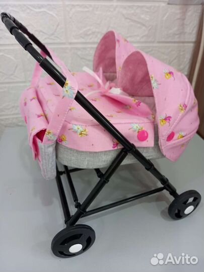 Коляска кукольная