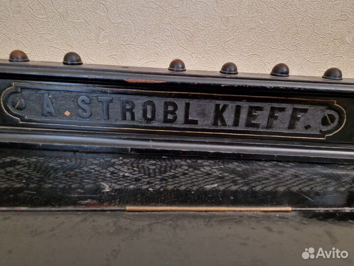 Пианино антикварное