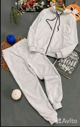 Спортивный костюм