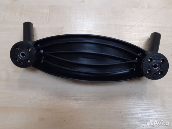 Подставка под ноги спереди - элемент рамы коляски