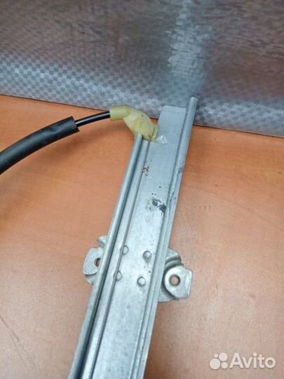 Стеклоподъемник электрический передний левый