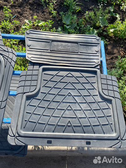 Автомобильные коврики accent