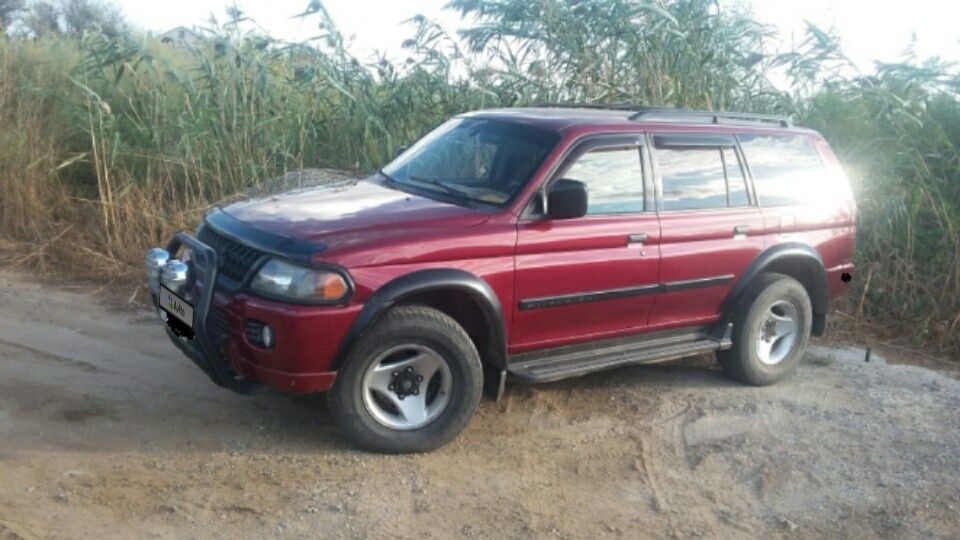 Mitsubishi Montero Sport: фото владельца