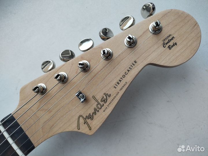 Электрогитара реплика Fender stratocaster