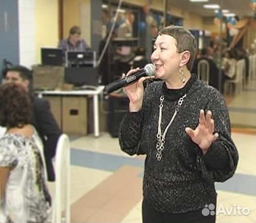 Ведущая (Тамада) с дискотекой. (Почасовая оплата)