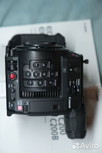 Кинокамера Canon c200 плюс допы