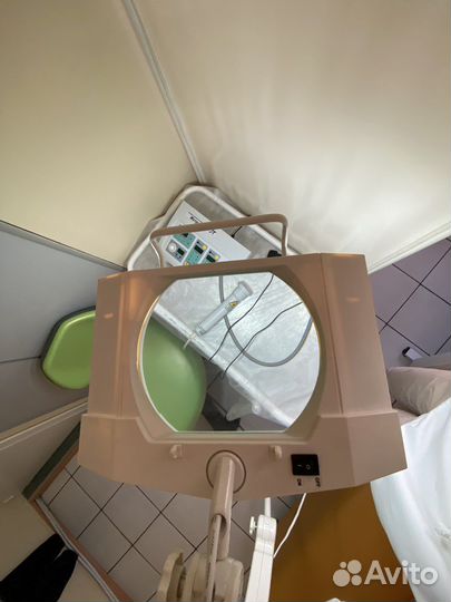 Лампа с увеличительным стеклом напольная