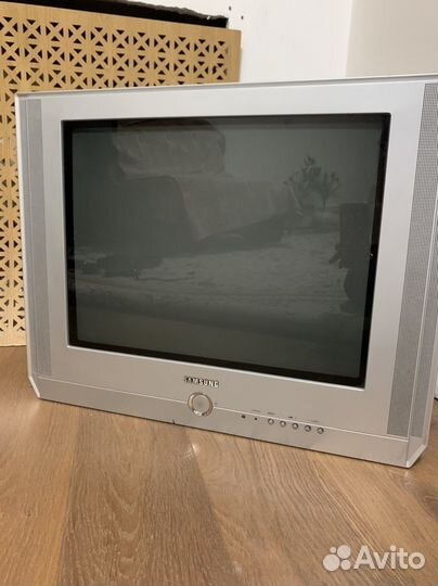 Телевизор samsung