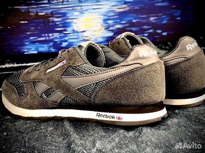 Кроссовки Reebok серые