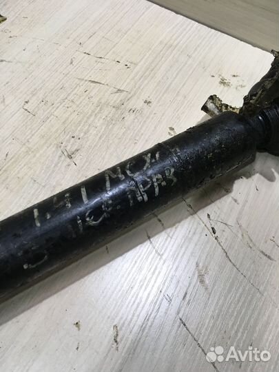 Полуось передняя правая гольф 4 1.4 МКПП