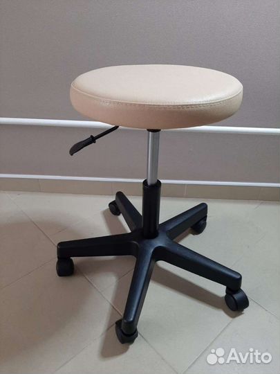 Стул мастера без спинки