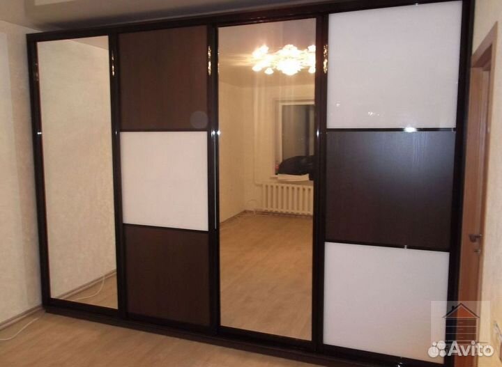 Распашной шкаф