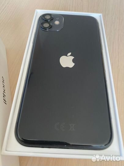 Телефон iPhone 11