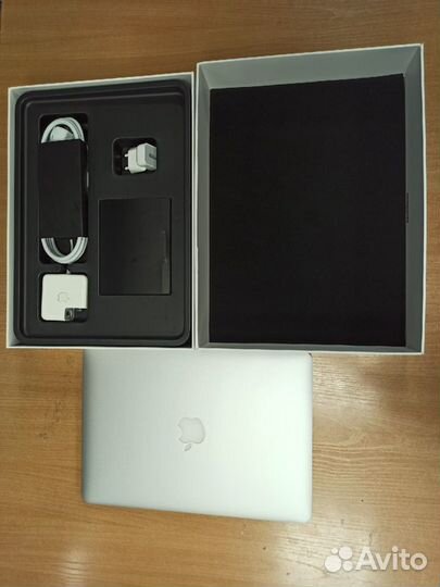 MacBook Air 2017/i5/8GB/Intel Hd/128GB SSD/13.3