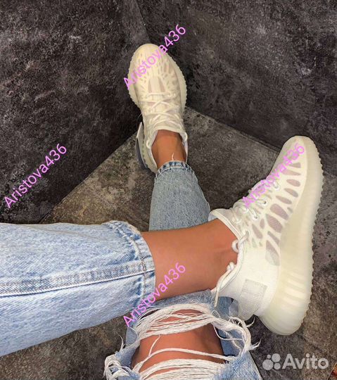 Кроссовки женские Adidas