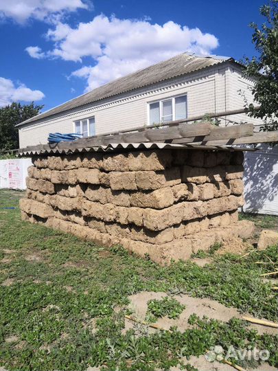 Саманный кирпич