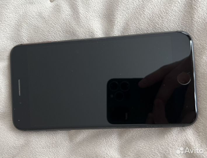 iPhone 8 Plus, 64 ГБ