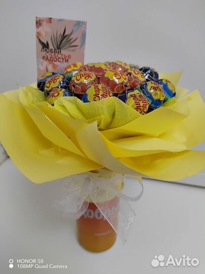 Букет из чупа чупсов и сока. Букет для подростка