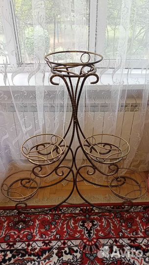 Подставка для цветов напольная