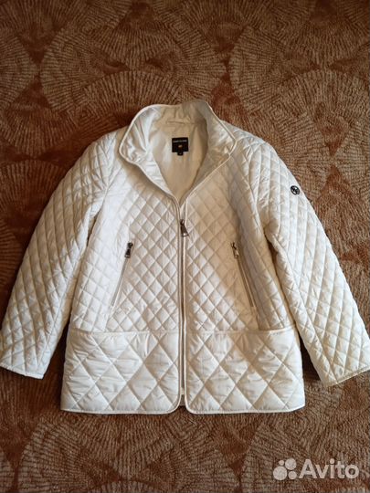Куртка демисезонная стеганая 44 46