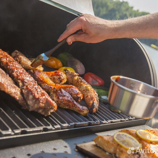 Угольный гриль коптильня Broil King