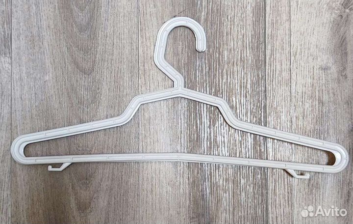 Вешалки плечики для одежды