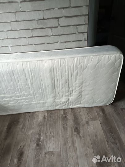 Матрас 80 на 190 бу