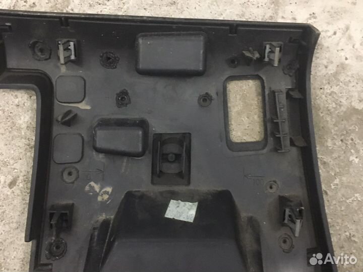 Крышка блока предохранителей Peugeot 307