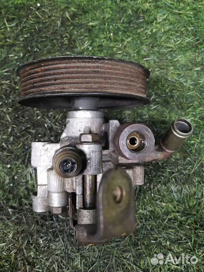 Toyota RAV 4 Насос гидроусилителя