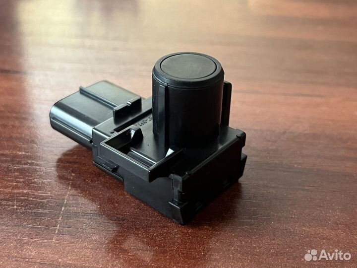 Датчик парктроника Toyota