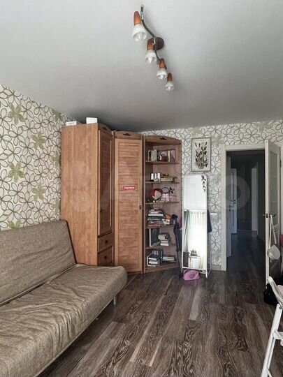 3-к. квартира, 90 м², 8/10 эт.