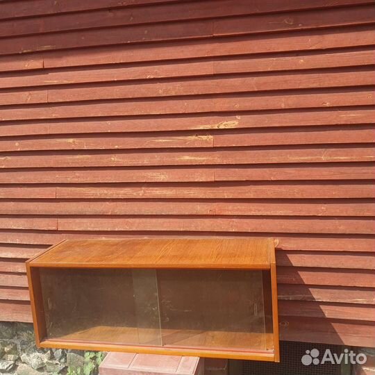 Полка для книг