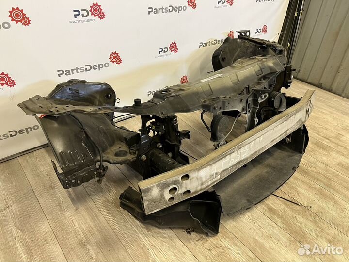 Телевизор усилитель переднего бампера Lexus Is250