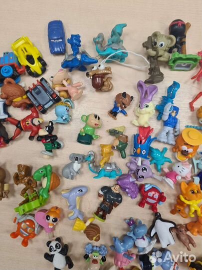 Игрушки из киндера и других яиц пакетом 500 грамм