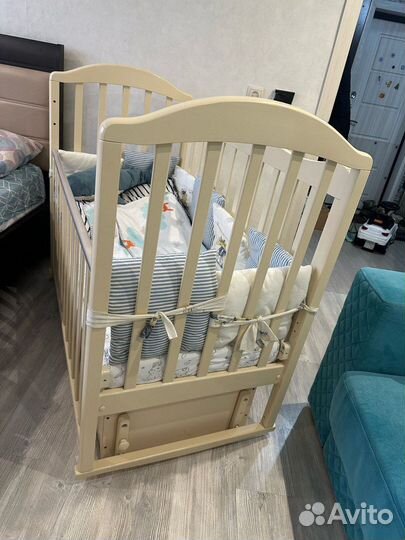 Детская кроватка